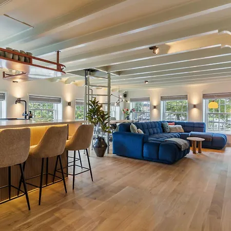 Luxury Harbour With Sauna And Jacuzzi *