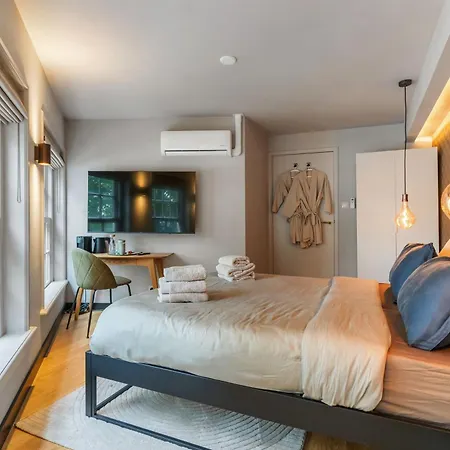 Luxury Harbour With Sauna And Jacuzzi Apartamento *