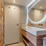 Luxury Harbour With Sauna And Jacuzzi Lägenhet