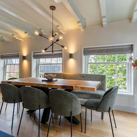 Luxury Harbour With Sauna And Jacuzzi