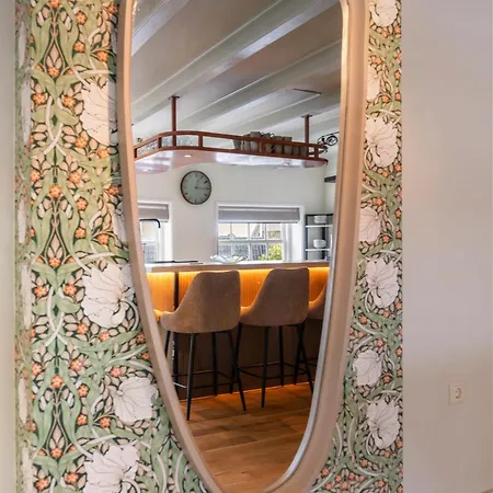 Luxury Harbour With Sauna And Jacuzzi Διαμέρισμα *