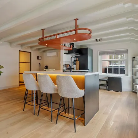 Luxury Harbour With Sauna And Jacuzzi Διαμέρισμα