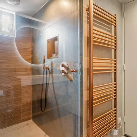 Luxury Harbour With Sauna And Jacuzzi