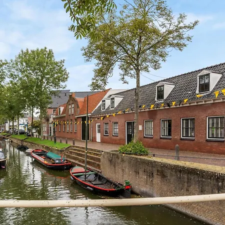 Luxury Harbour With Sauna And Jacuzzi