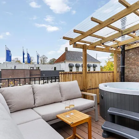 Luxury Harbour With Sauna And Jacuzzi Lägenhet