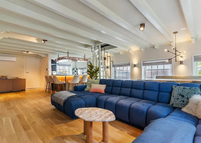 Luxury Harbour With Sauna And Jacuzzi