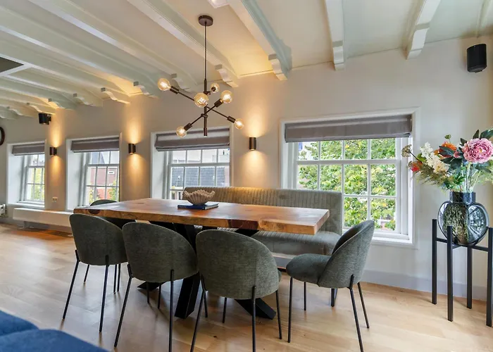 Luxury Harbour With Sauna And Jacuzzi